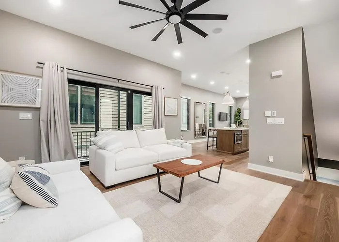 Сasa de vacaciones New Build Osu Short North Dtown Columbus